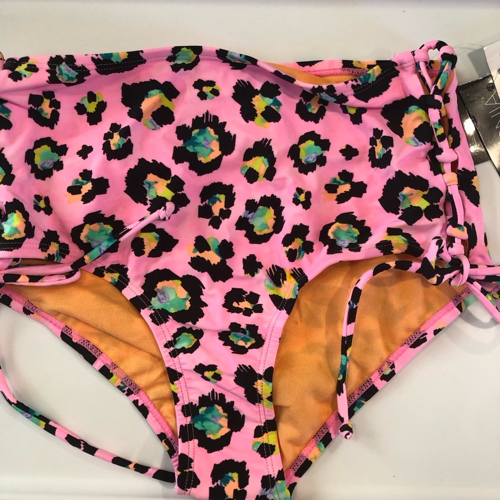 California Waves Pink Swim Bottom Size M